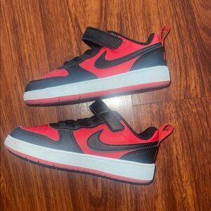 ‼️SOLD‼️Nike Kids Red and Black Velcro Low-Top Sneakers